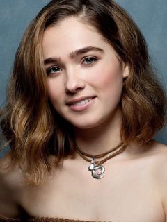 Haley Lu Richardson